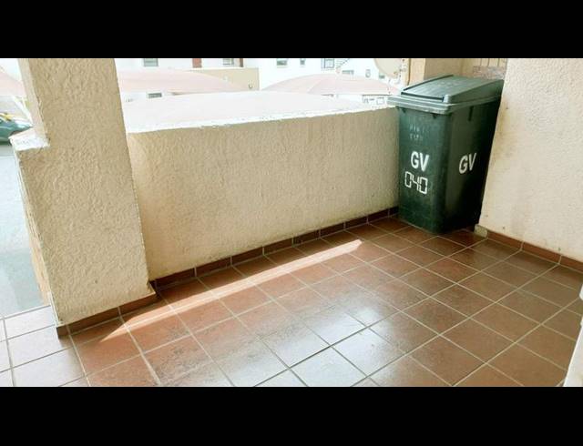 3 BEDROOM TOWNHOUSE FOR SALE IN OAKDENE